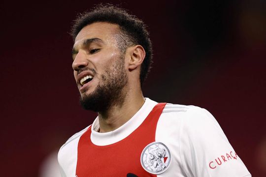 Devyne Rensch lijkt plek in te nemen van Noussair Mazraoui bij de Klassieker