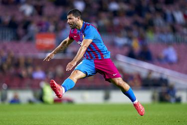 Huh? Barcelona-trainer Xavi ontkent dat Sergio Agüero moet stoppen vanwege hartklachten