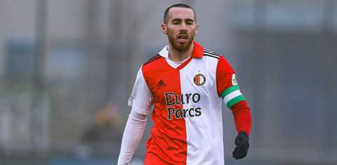 Feyenoord verliest oefenduel van Stade Rennais in Portugal door late penalty
