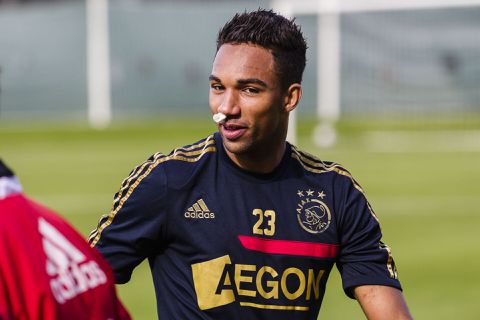 Danny Hoesen is terug bij Ajax, aanvaller traint mee