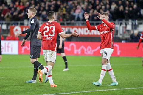 AZ geeft droomweek een vervolg met dikke overwinning op tegenvallend RKC Waalwijk