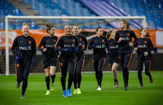 Oranje Leeuwinnen speelt oefenduel tegen jongensteam