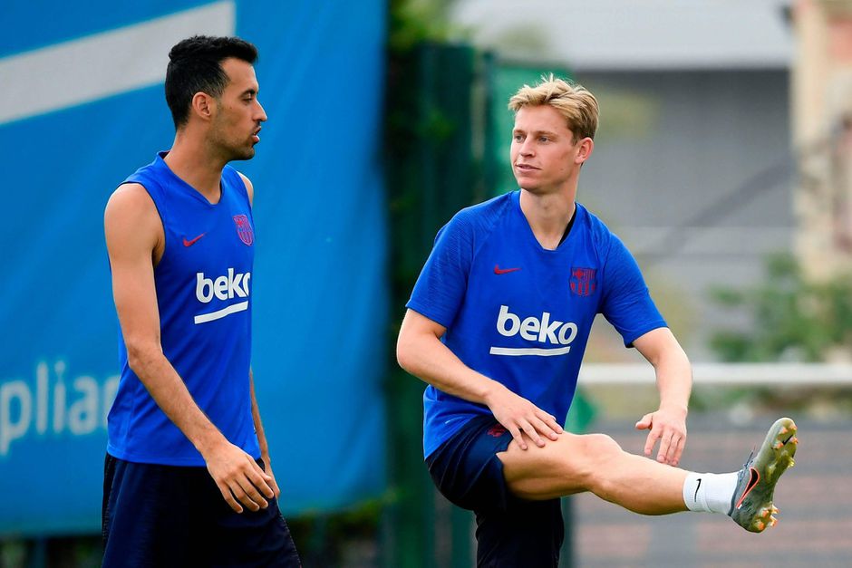 Gaat Frenkie de Jong straks debuteren voor Barcelona? Hij begint op de bank!