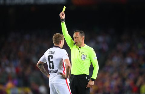 Portugese kaartentrekker fluit Ajax op bezoek bij Liverpool