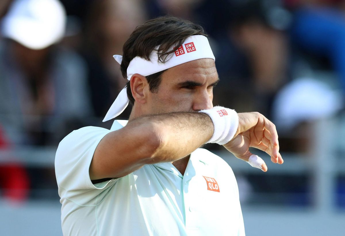 Roger Federer overleeft 2 matchpoints en gaat alsnog naar kwartfinale in Rome