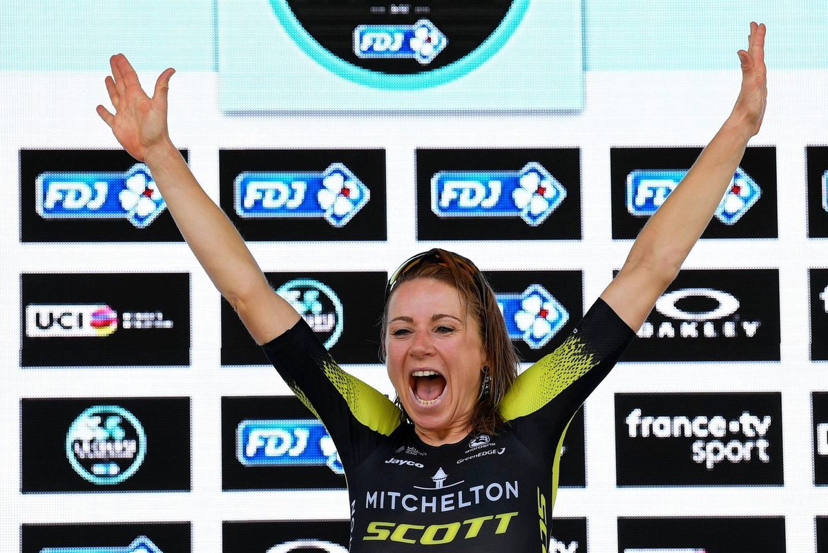 Mooi! Baas van wielerunie blijft strijden voor vrouwenkoers bij Tour de France