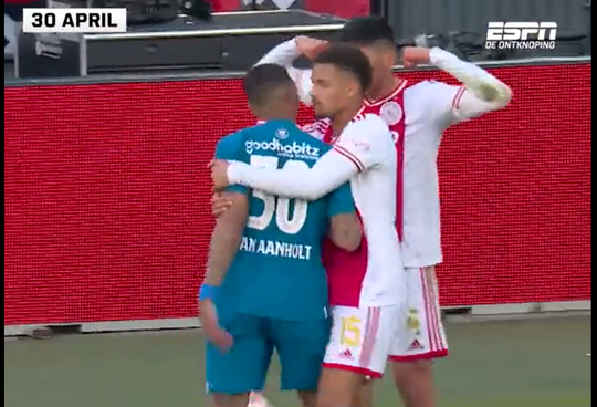 🎥 | Edson Álvarez vergeet niks en pakt Patrick van Aanholt terug in bekerfinale