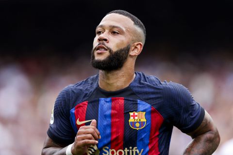 Trefzekere Memphis Depay blij met gekregen kans: 'Blijven werken, ook al speel ik minder'