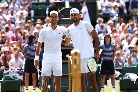 Novak Djokovic pakt grandslamtitel nummer 21, Nick Kyrgios verliest vooral van zichzelf in finale