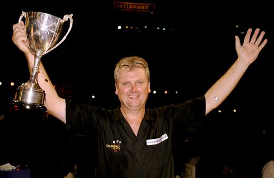 Deze 2-voudig World Matchplay-winnaar stopt als dartscommentator