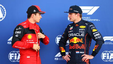 Wat er moet gebeuren in Spanje als Verstappen de WK-leiding van Leclerc wil overnemen