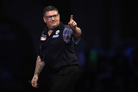 🎥 | Relaxte Gary Anderson is zich van geen kwaad bewust bij misrekening: 'Ligt aan mijn bril'