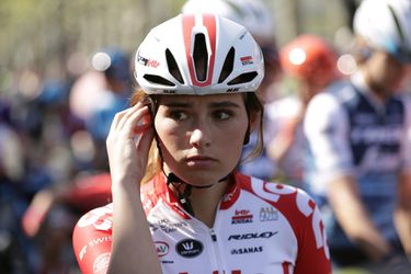 📸​ | Nieuw track record? Puck Moonen mocht fietsen over Circuit Zandvoort