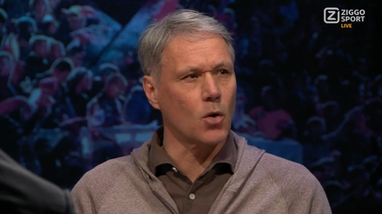 🎥 | Oei! 'Ajax is echt een unieke club: als je 10 aankopen doet en het zijn alle 10 disasters...'