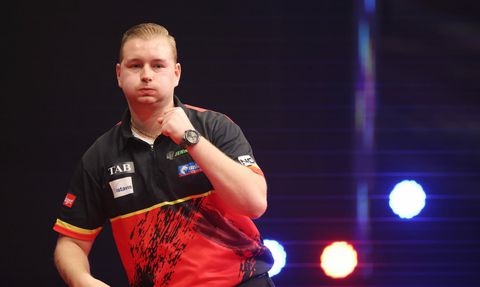 Dimitri van den Bergh speelt bij World Series Finals ondanks paniekaanval én buikgriep