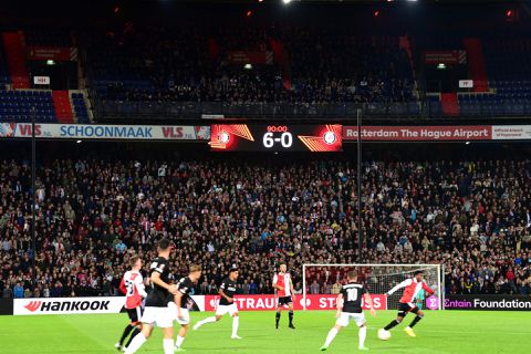Feyenoord hangt bij Klassieker netten voor álle vakken in De Kuip