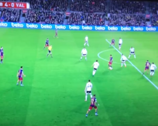 Op deze manier maakte Messi net zijn 500ste goal in zijn loopbaan (video)