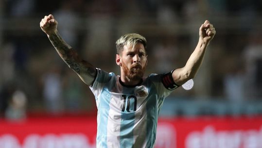 Ontketende Messi geeft Argentinië weer hoop op WK