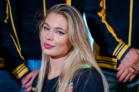 Persmevrouw grijpt in bij interview Jutta Leerdam: 'Gaat wel erg veel over Jake Paul'