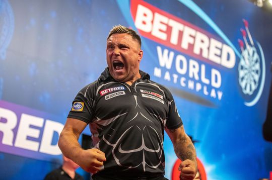 🎥 | Bijbenende Danny Noppert verliest Matchplay-halve finale van Gerwyn Price