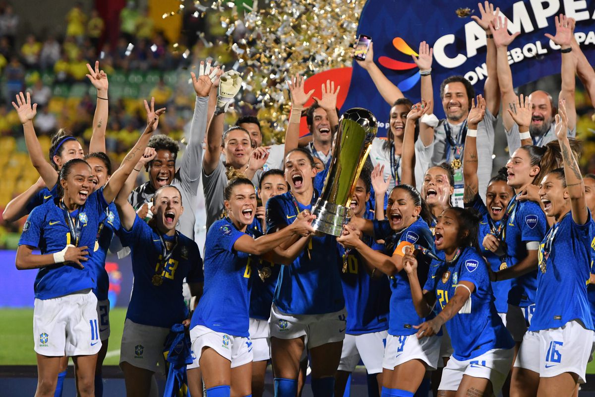 Braziliaanse voetbalsters blijven oppermachtig in Zuid-Amerika en grijpen 8e titel Copa América