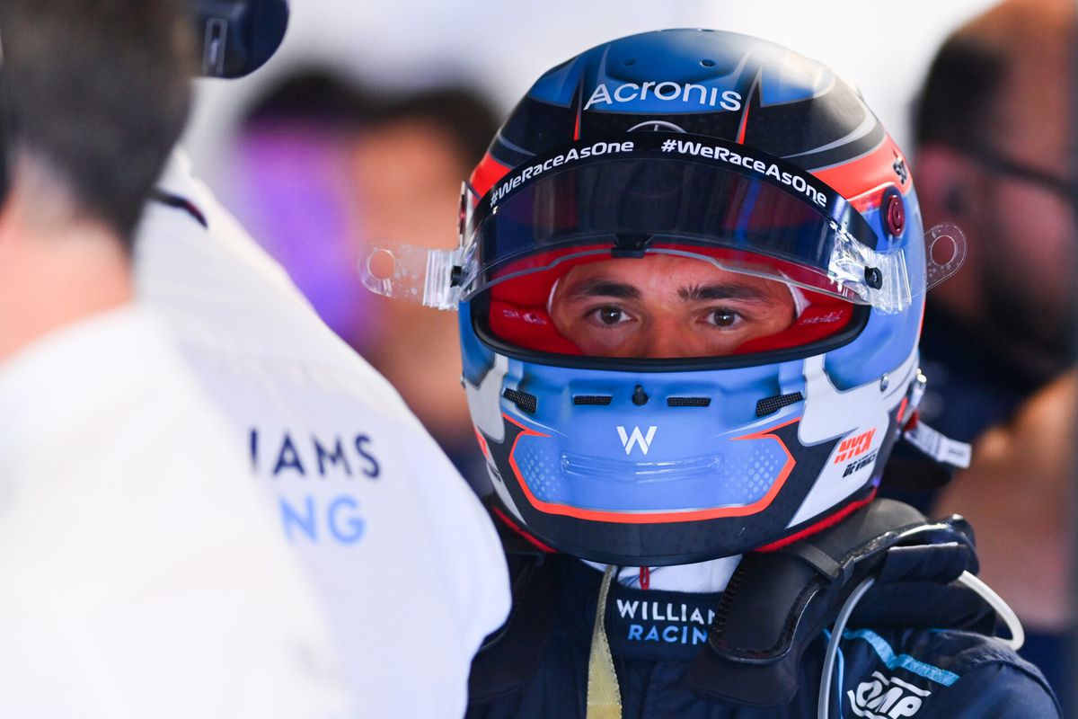 Russell over De Vries: 'Bestaat geen twijfel over dat hij een plek in F1 verdient'