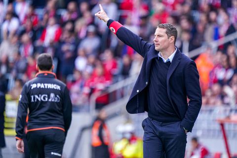 Antwerp dumpt trainer Priske en maakt weg vrij voor Mark van Bommel