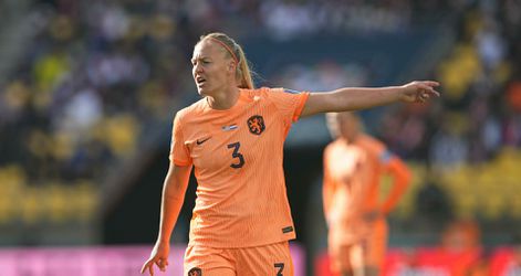 Blessure Stefanie van der Gragt smetje op gelijkspel Oranje: 'Zij is van een ander niveau'