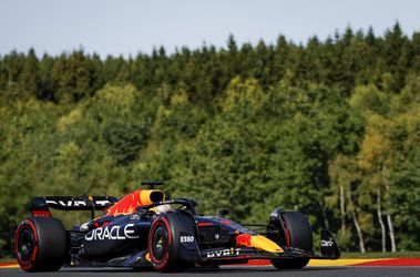 Max Verstappen rijdt iedereen ondersteboven in België: van P14 naar P1