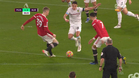 🎥 | McTominay scoort in laatste wedstrijd van het jaar zijn eerste van het seizoen voor United