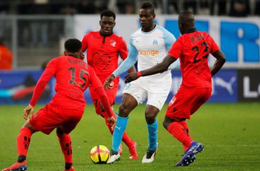 Balotelli scoort erop los bij Marseille en helpt z'n ploeg naar zege op oude club