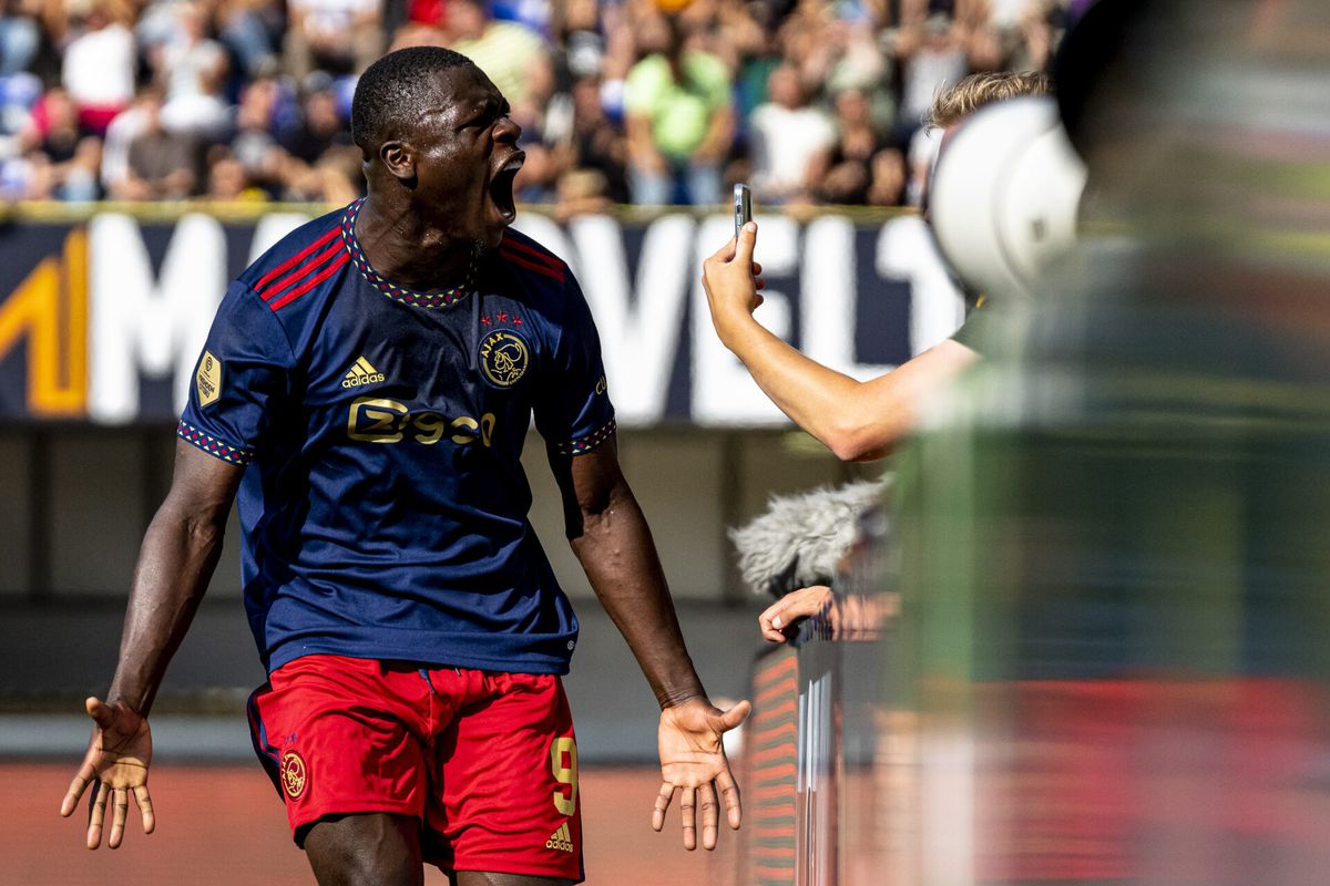 Ajax begint zwak aan nieuw seizoen, maar wint wel van Fortuna Sittard dankzij sterke 2e helft