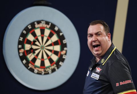 Kim Huybrechts verwijdert tweetje over Gerwyn Price: 'Dan juich ik nog harder'