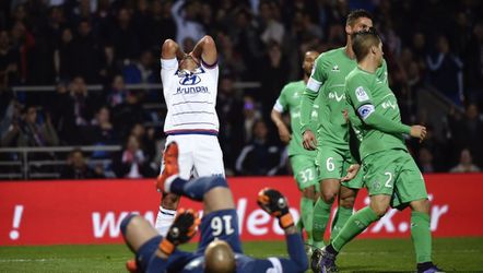 Lyon verliest weer punten in jacht op PSG
