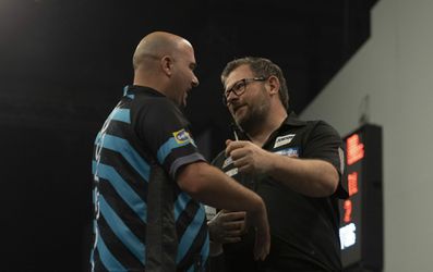 Groepen A t/m D zijn gespeeld: deze darters gaan door naar de volgende ronde op de Grand Slam