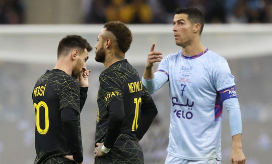 Laatste keer samen op een veld? Messi en Ronaldo scoren allebei in sensationeel oefenpotje