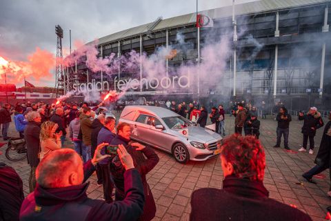 Op de Nederlandse velden klinkt dit weekend een applaus voor Wim Jansen