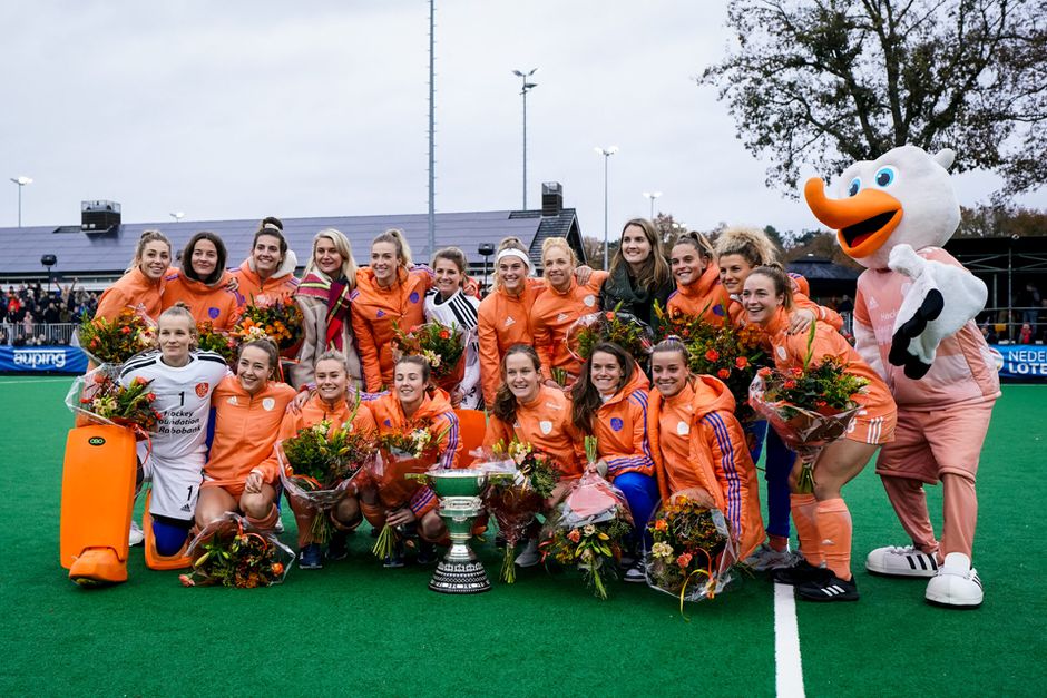 Oranje hockeysters slopen Britten in Pro League, mannen verliezen opnieuw na shoot-outs