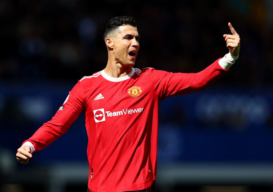 🎥🤬 | Cristiano Ronaldo is woest na verlies en smijt telefoon van jongetje kapot