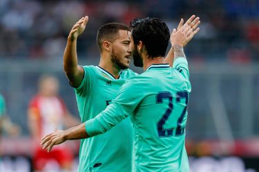 Hazard scoort 1e goal en bezorgt Real Madrid oefenzege (video)