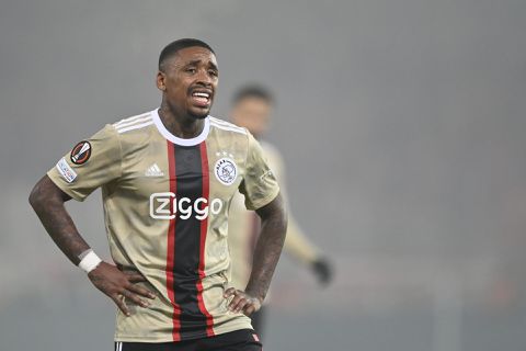 Ajax krijgt Berlijnse muur niet gesloopt: Union Berlin schakelt Amsterdammers uit