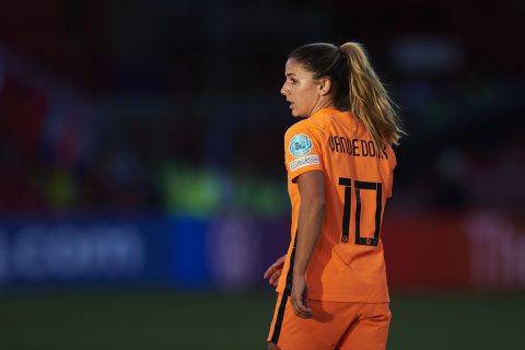 Op deze zender kijk jij naar de EK-wedstrijd tussen Nederland en Portugal