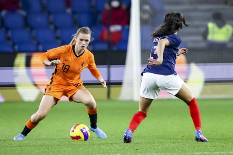 Leeuwinnen verliezen in 'kampioensduel' Tournoi de France vrij kansloos van Frankrijk