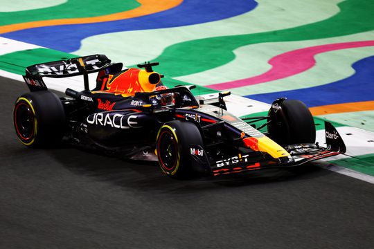 Max Verstappens inhaalrace in Jeddah eindigt achter winnaar Sergio Pérez