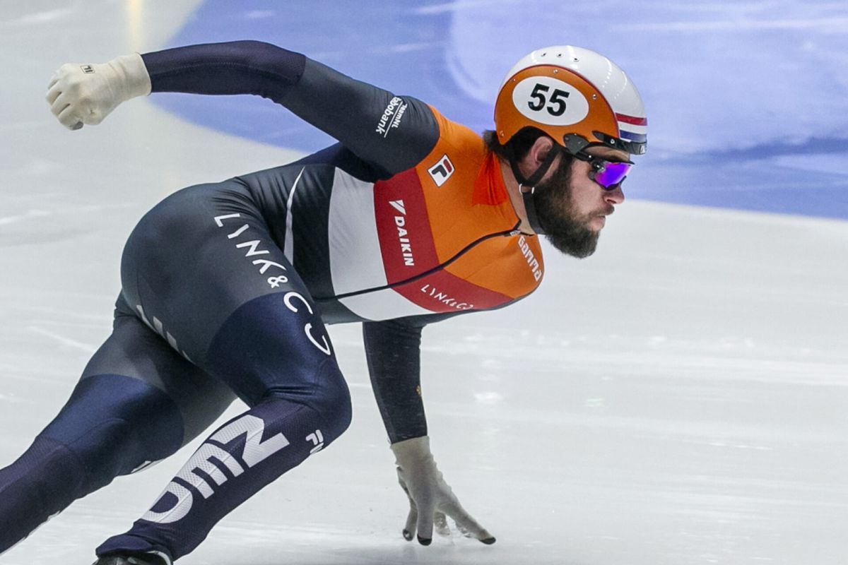 Shorttracksters starten foutloos op WK, Sjinkie Knegt in halve finales 1500 meter