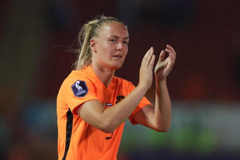 Stefanie van der Gragt gaat het blauw-zwart van Inter dragen