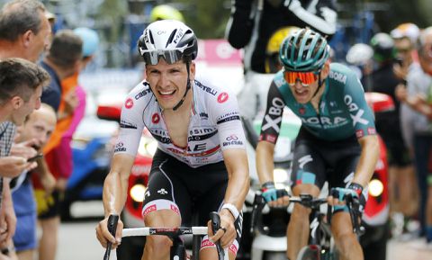 João Almeida kan roze trui definitief vergeten na positieve coronatest