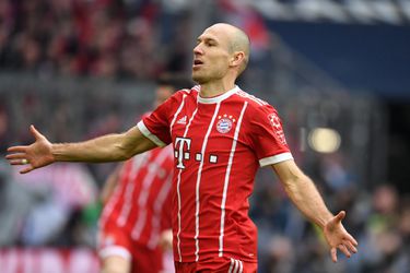 Robben wordt ongeduldig: 'Alles ligt nog open, ook stoppen'