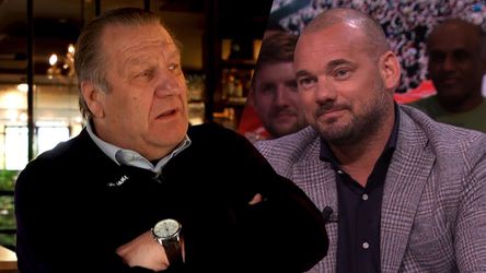 🎥 | Wesley Sneijder deelt complimenten uit aan Feyenoord-fans: 'Dat is heel anders bij Ajax'