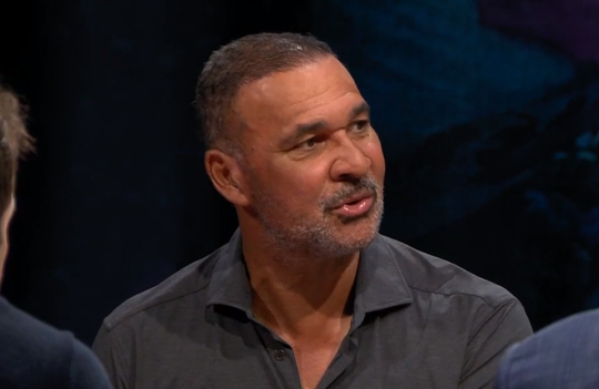 🎥 | Ruud Gullit keert voorlopig niet terug als trainer: 'Vind mijn leven nu leuker'